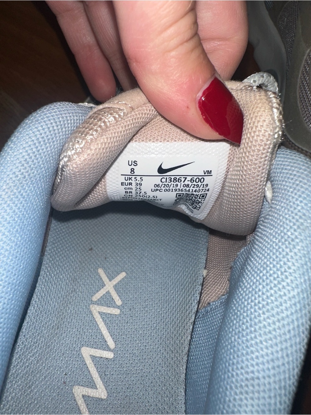 Nike Women’s Air Max-Style Pastel Sneakers in Light Blue and Beige - Picture 6 of 9